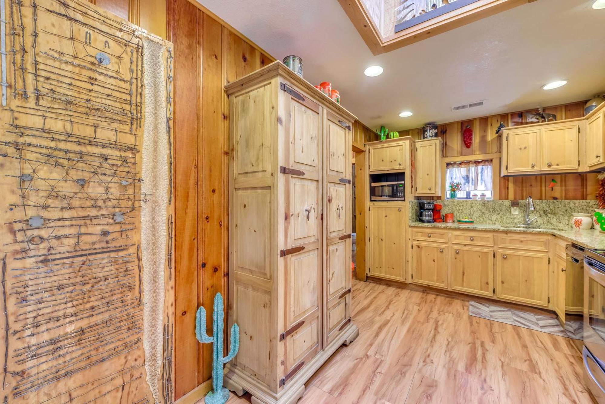 Unique Bear Country Cabin In Ruidoso With Hot Tub! Zewnętrze zdjęcie