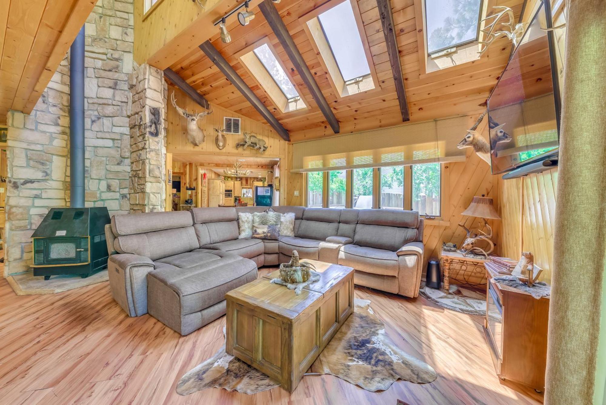 Unique Bear Country Cabin In Ruidoso With Hot Tub! Zewnętrze zdjęcie